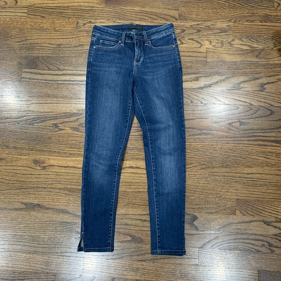 Like New Uniqlo Skinny Jeans Mid Rise Women’s Size 23 - Picture 1 of 6